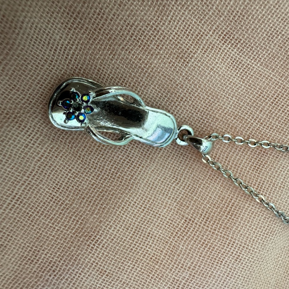 Silver Flip Flop Pendant Necklace